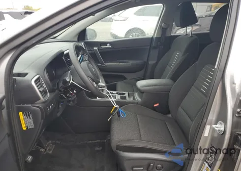 2020 Kia Sportage Lx z USA, uszkodzony, nr VIN KNDPM3AC8L7650171